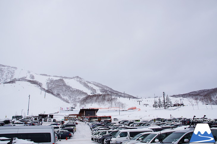 ニセコマウンテンリゾート グラン・ヒラフ　粉雪と千歳ワイナリーの美味しいワインに酔う♪